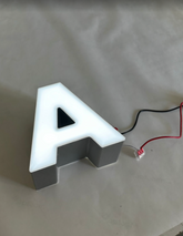 3D-Buchstaben für Firmenschilder: Materialien, Kosten & Tipps vom Hersteller