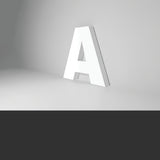 3D Leuchtbuchstaben aus Acryl & Aluverbund – montiert an der Fassade als hochwertige Außenwerbung