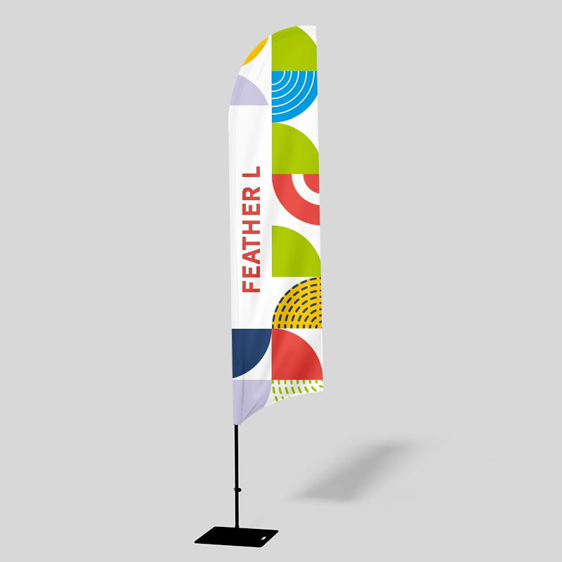 Flagge L mit X-Basis – freistehende Aufstellung für Events und Eingangsbereiche