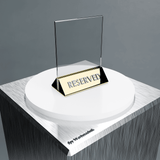 Premium Acryl-Aufsteller A5 mit schwarzem Sockel – Einsatz als Infoständer auf Theke oder Empfangstresen