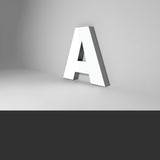 3D Leuchtbuchstaben aus Acryl & Aluverbund – Seitenansicht mit Profilgehäuse und Ausleuchtung