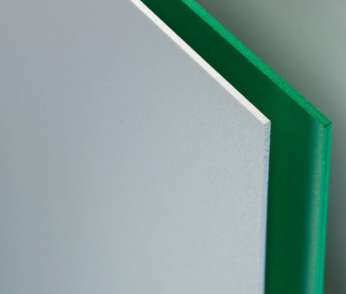 Komatex PVC Hartschaumplatte 3mm – Zuschnitt nach Maß - Spy Werbetechnik