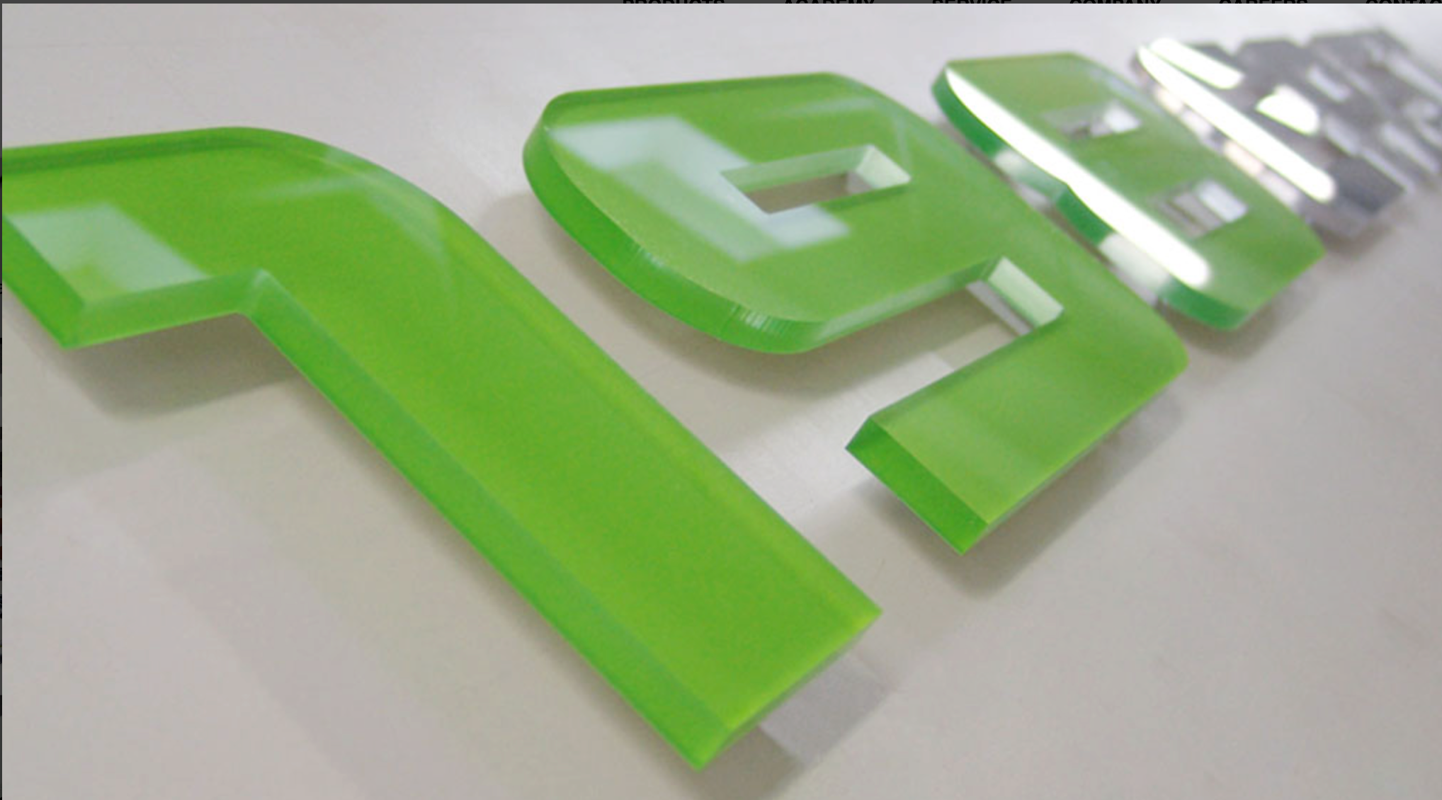 CNC-Fräsen & Werbetechnik – Präzise Bearbeitung von Dibond®, Acrylglas & Kunststoffen - Spy Werbetechnik