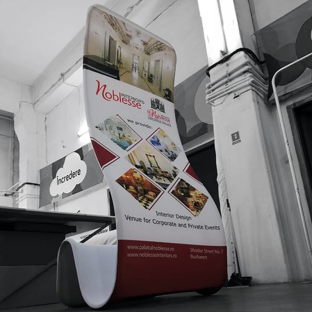 Click-System Totem 2,28 m – leichtes, kompakt verpackbares Textildisplay mit Tragetasche für mobilen Einsatz 1