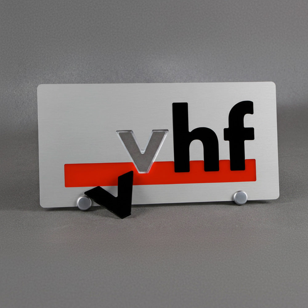 CNC-Fräsen & Werbetechnik – gefräste Buchstaben und Logos aus Dibond® und Acrylglas für Werbeanlagen