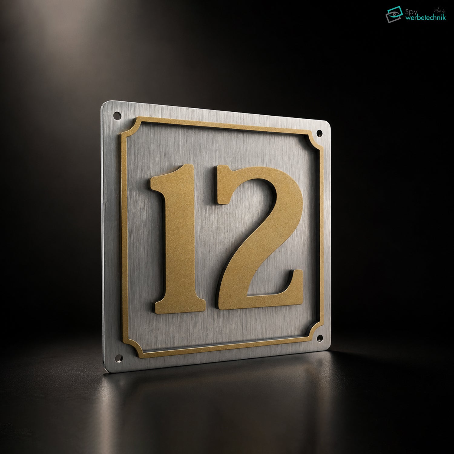 Individuelles Hausnummernschild 11x11 cm – Alu-Verbund mit 3D Plexiglas-Ziffern – personalisierbar