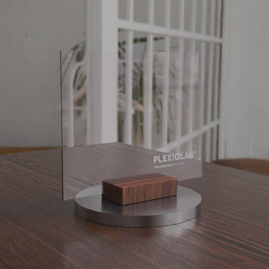 Transparente Acrylglasplatte Plexiglas – kristallklare Oberfläche für Displays und Deko